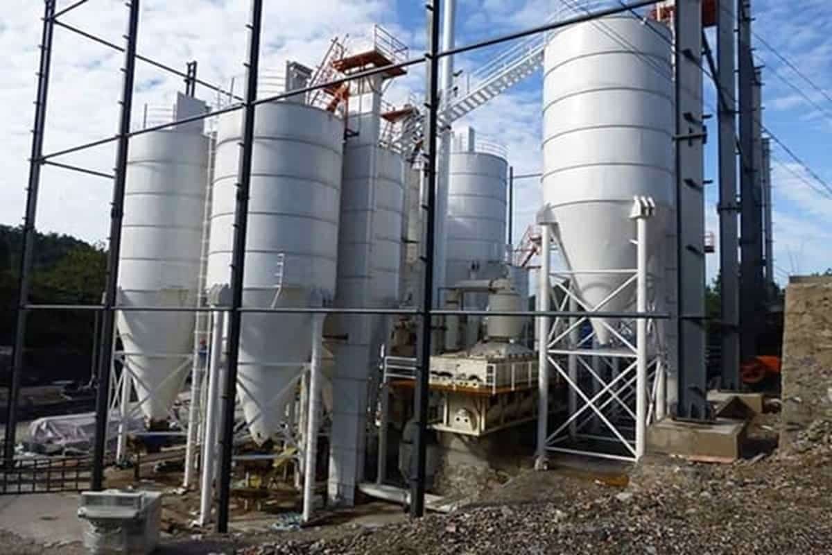 Calcium Hydroxide Grinding Mill.jpg