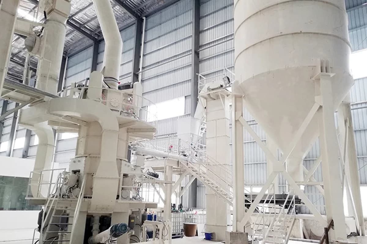 Superfine Vertical Grinding Mill.jpg