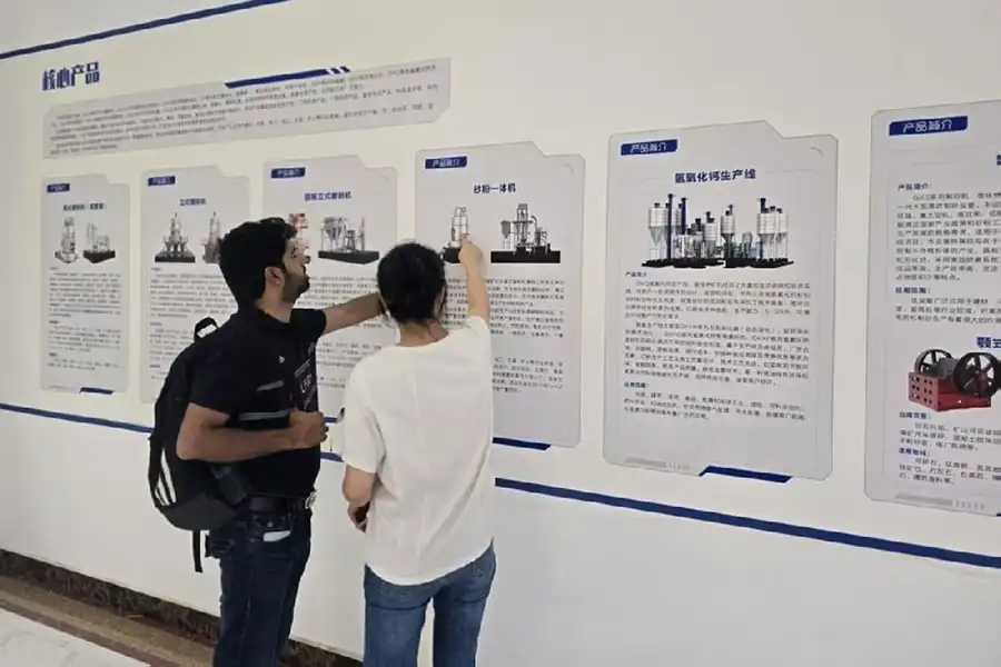 Pakistani customers visit the Cronus grinding mill manufacturer