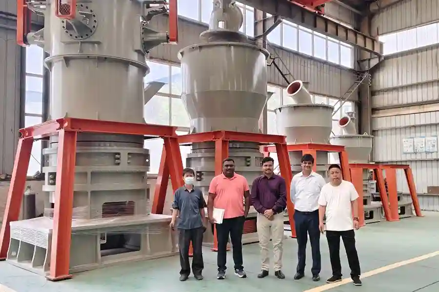 Indian customer service staff visit the Cronus Grinding Mill Factory.webp