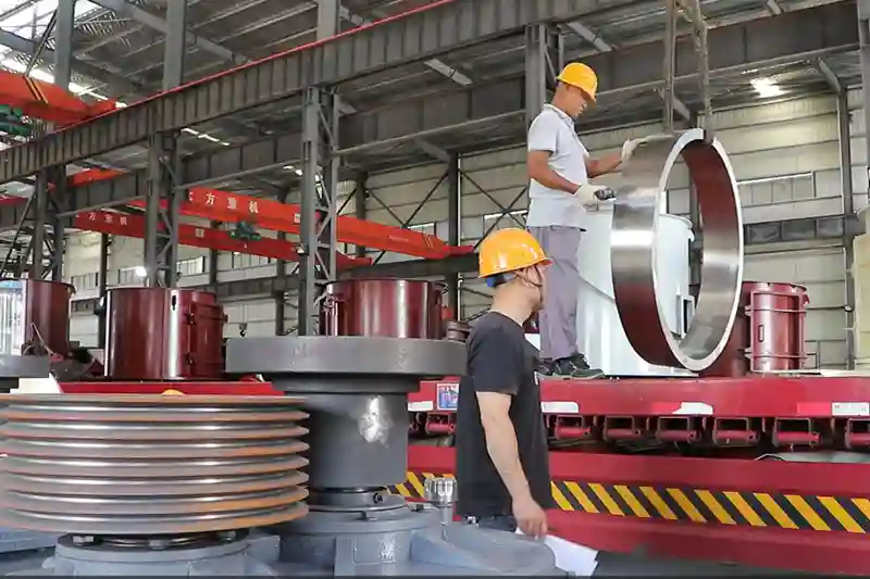 Raymond mill loading.webp